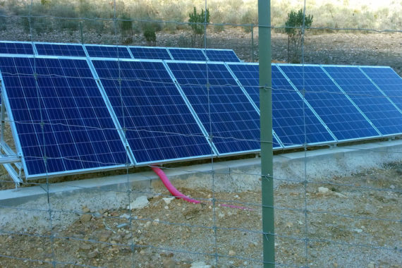 Instalación solar en finca en Navatrasierra, Cáceres