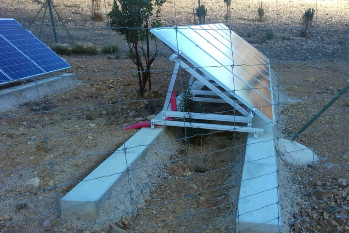 Instalación solar en finca en Navatrasierra, Cáceres